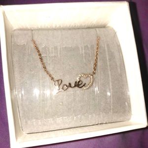 “Love Necklace”